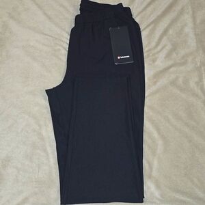 lululemon ABC Pull-On Pant Warpstreme Relaxed Taper Fit. Mens Sz S